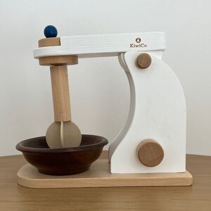 KiwiCo Wooden Mixer